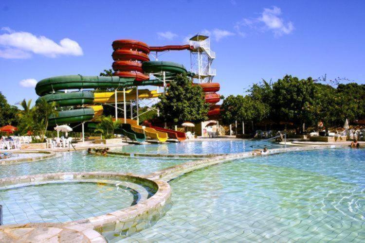 Aparthotel Piazza Diroma Acqua Caldas Novas Zewnętrze zdjęcie
